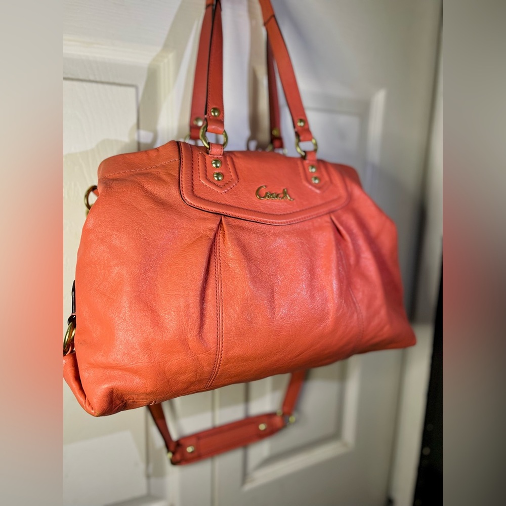 Coach hand bag